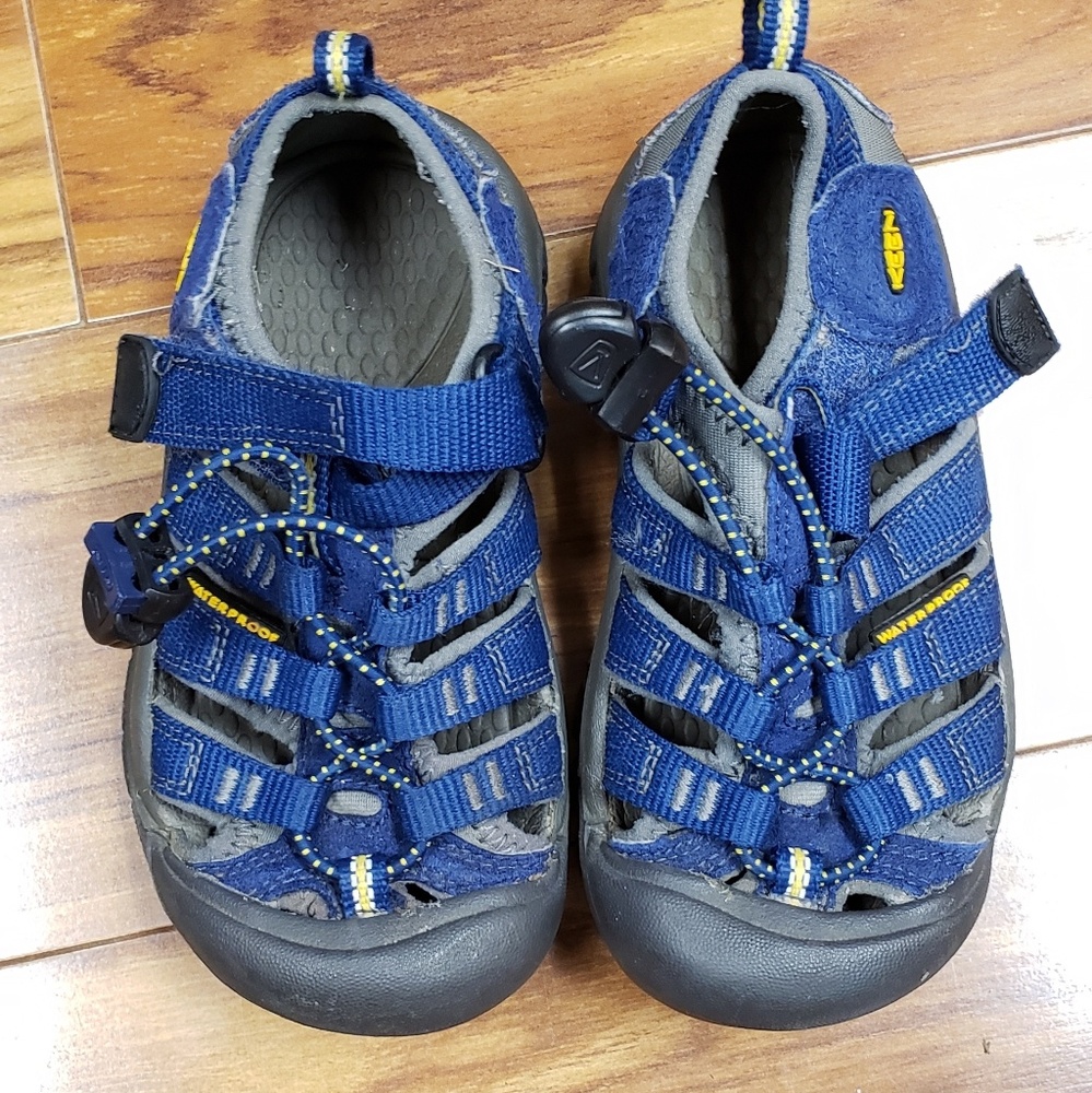 Toddler boy keen sandals